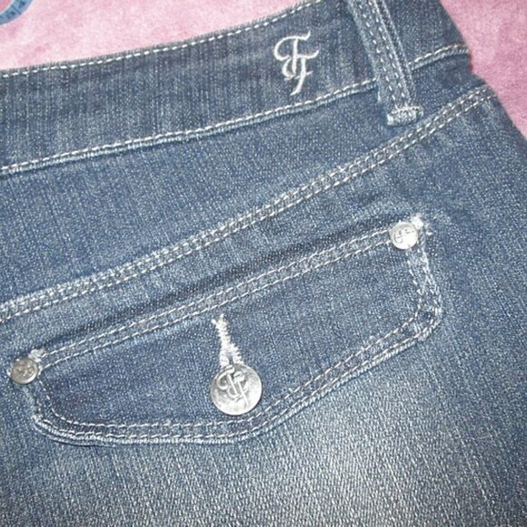 True Freedom EMBROIDERED Jean Size 11 SHORTS Cut Offs FRINGE Aztec STRETCH Denim - Picture 7 of 8